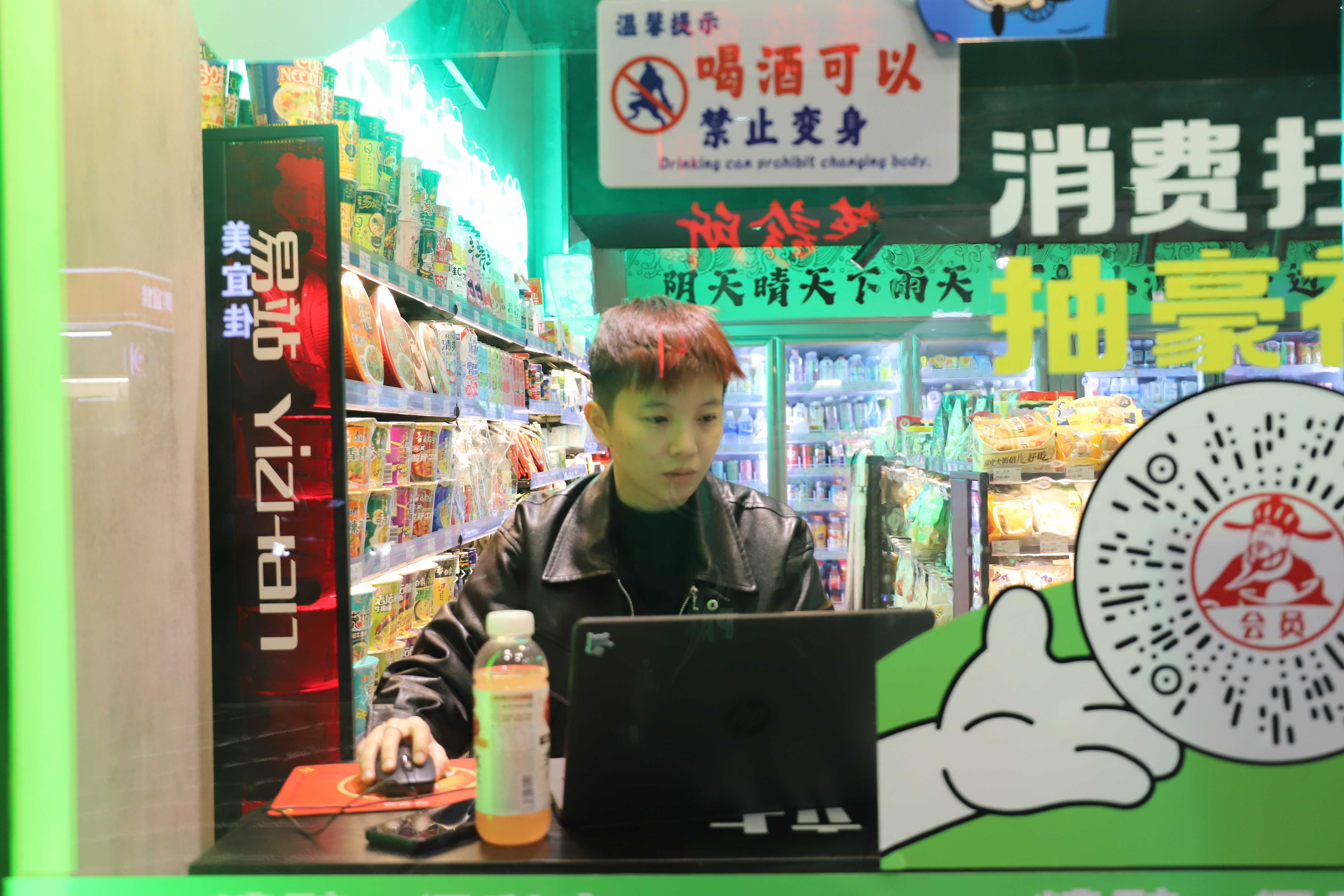 f1ece4f4el5a7d7dfe8c106a204d5f11.jpg